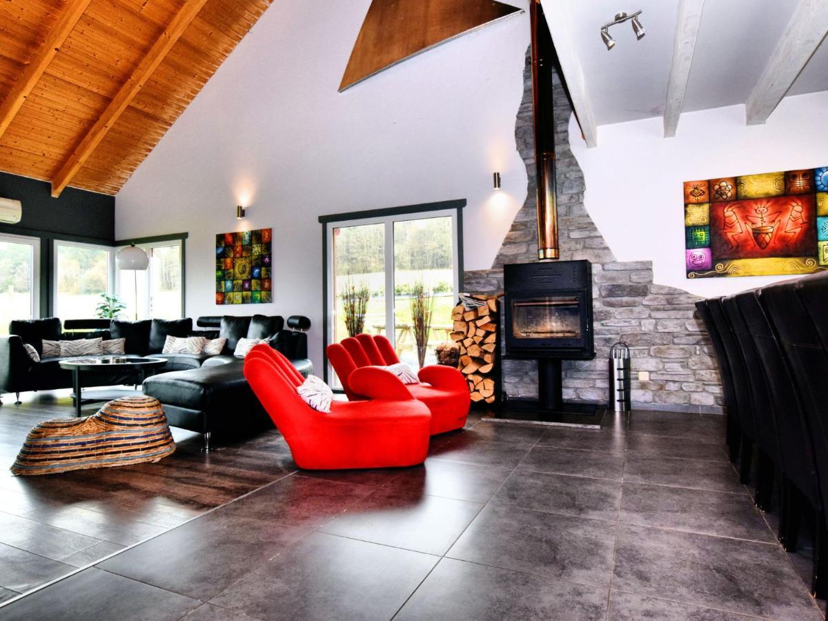 Beautiful Villa With Heated Outdoor Pool Manhay Eksteriør bilde