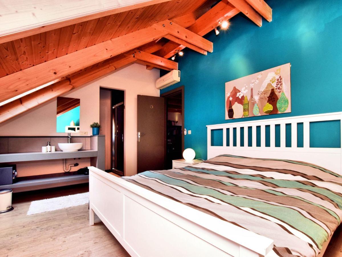 Beautiful Villa With Heated Outdoor Pool Manhay Eksteriør bilde